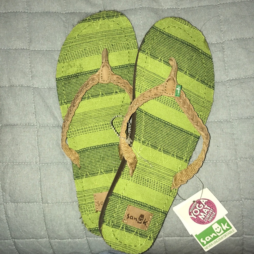 Sanuk flip flops